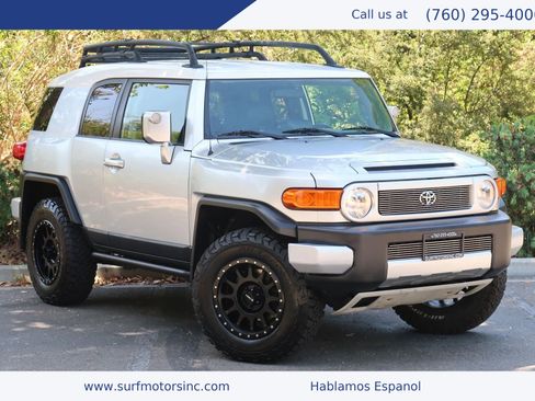 Used 2007 Toyota FJ Cruiser 4WD image 1