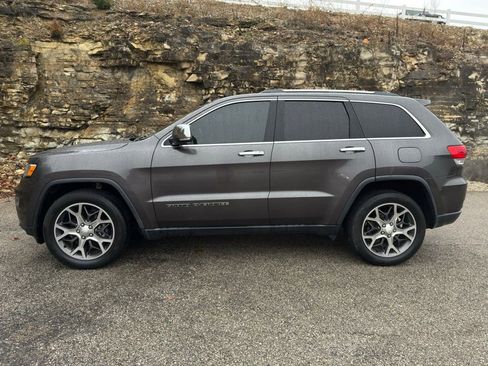 Used 2019 Jeep Grand Cherokee Limited image 3