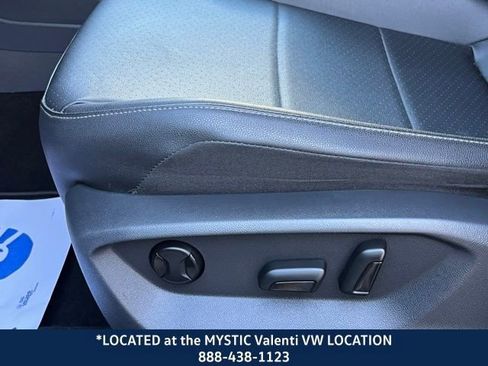 Certified 2020 Volkswagen Tiguan SE image 34