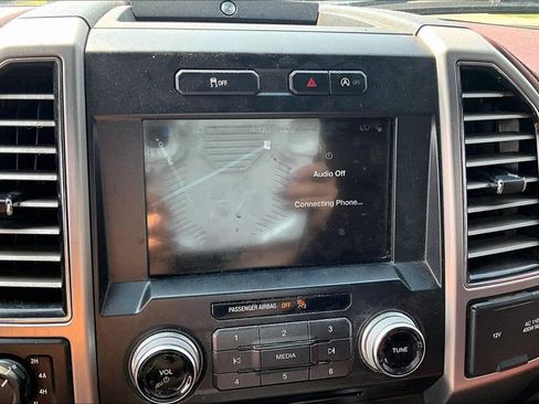 Used 2018 Ford F150 Platinum AWD/4WD image 31