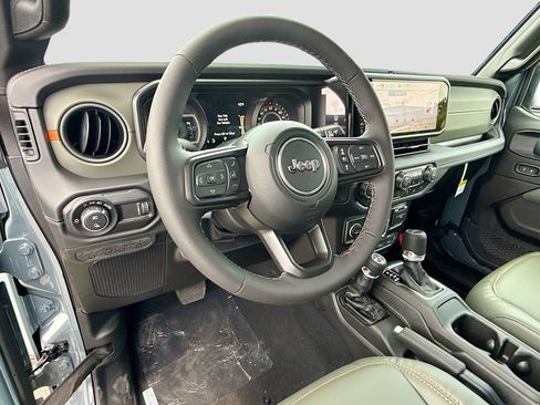 New 2026 Jeep Gladiator Mojave AWD/4WD image 11