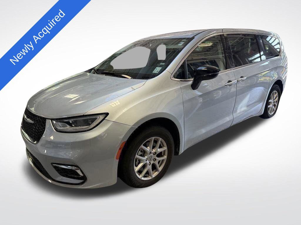 Used 2024 Chrysler Pacifica Touring-L FWD image 1