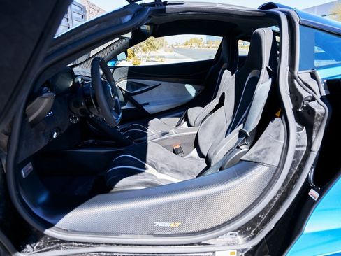 Used 2021 McLaren 765LT Base image 33