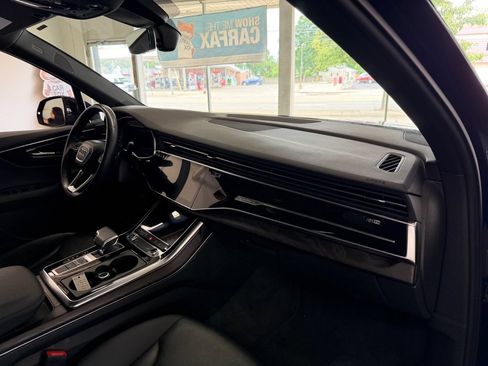 Used 2021 Audi Q7 3.0T Premium Plus AWD/4WD image 33