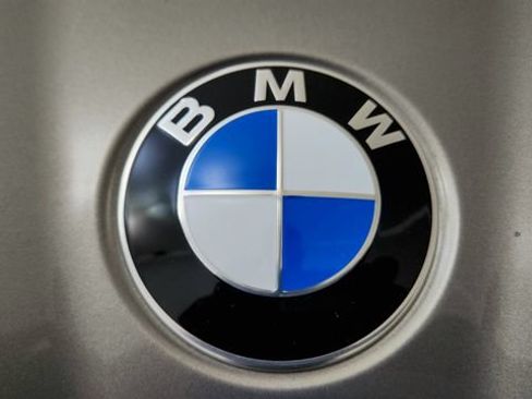 Used 2026 BMW 530i RWD image 31