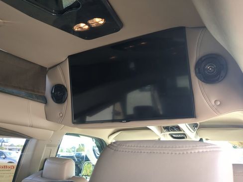 Used 2021 GMC Savana 2500 w/ Enhanced Convenience Package image 23