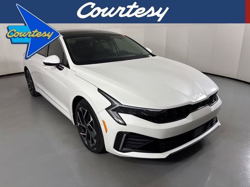 New 2026 Kia K5 EX image 1