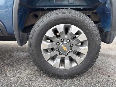 Certified 2025 Chevrolet Silverado 2500 Custom w/ Custom Value Package image 10