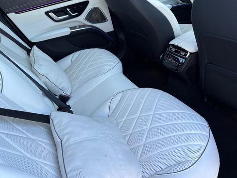 Certified 2023 Mercedes-Benz EQS 580 4MATIC Sedan image 32