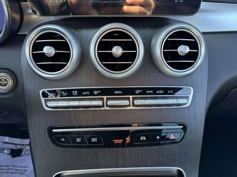 Used 2022 Mercedes-Benz GLC 300 4MATIC image 21