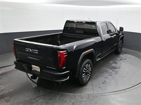 Certified 2025 GMC Sierra 2500 Denali Ultimate image 17