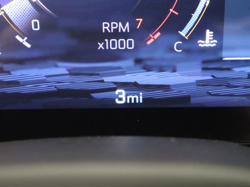 New 2025 Chevrolet Suburban Premier image 19