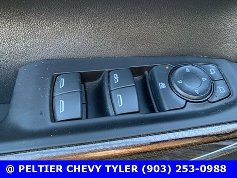 Used 2021 Chevrolet Silverado 1500 LT Trail Boss w/ Convenience Package II image 17