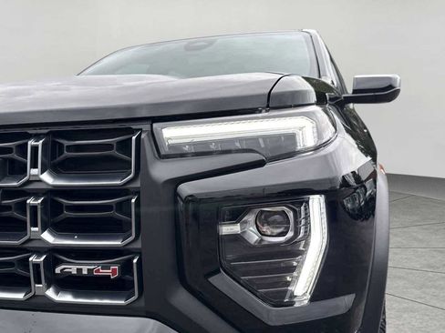 Used 2024 GMC Canyon AT4 w/ Technology Package image 29