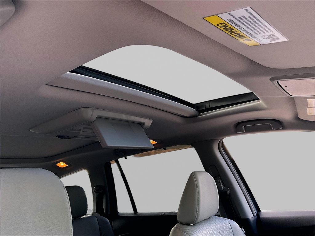 Used 2016 Honda Pilot Elite image 22