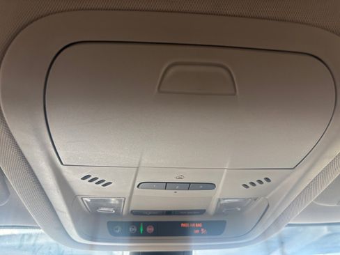 Used 2020 GMC Acadia Denali FWD image 7