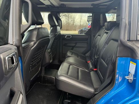 Used 2025 Ford Bronco Badlands AWD/4WD image 14