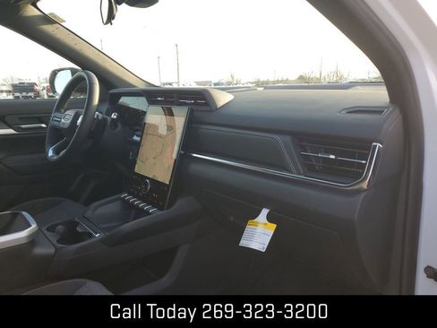 New 2025 GMC Terrain Elevation image 29