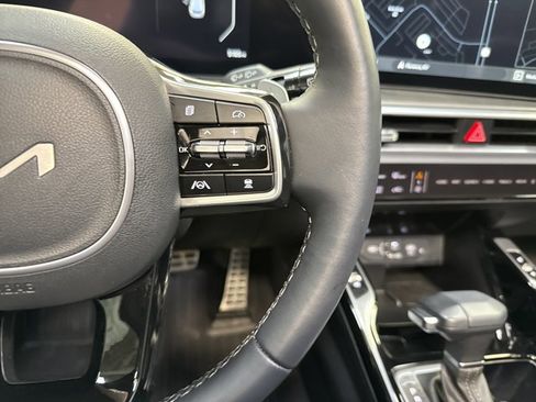 New 2025 Kia Sorento SX Prestige image 18