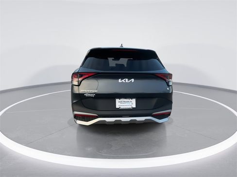 Used 2023 Kia Sportage EX image 7