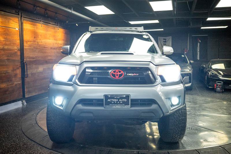 Used 2015 Toyota Tacoma 4x4 Double Cab w/ TRD Sport Package image 4