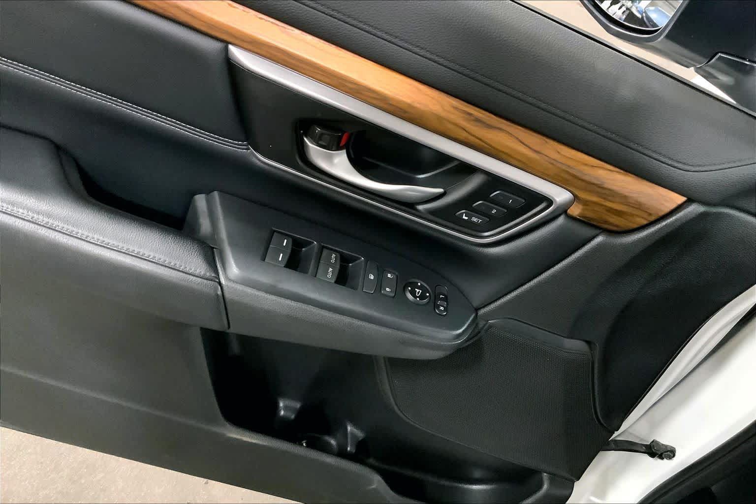Used 2017 Honda CR-V EX-L image 36