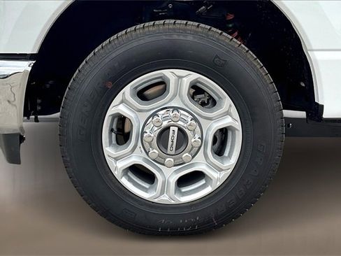 New 2026 Ford F250 XLT w/ XLT Premium Package image 12