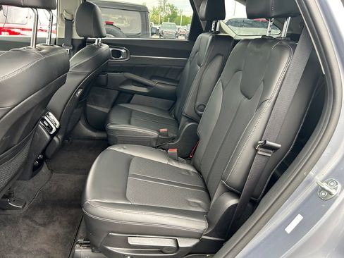 Certified 2023 Kia Sorento SX AWD/4WD image 25