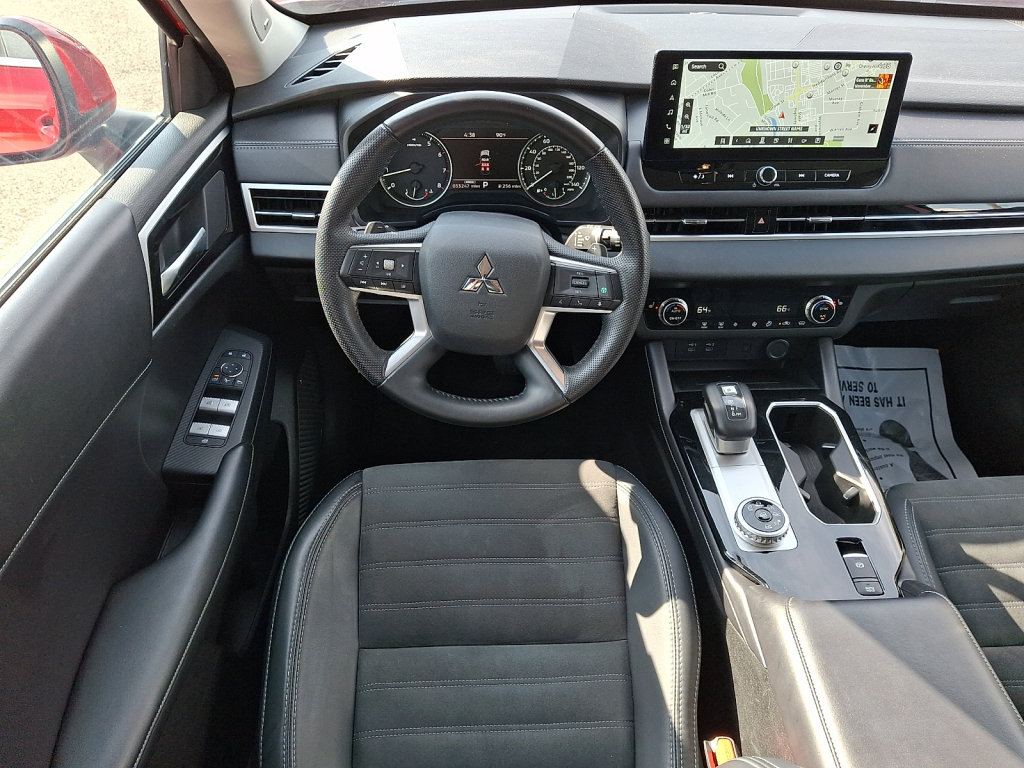 Used 2025 Mitsubishi Outlander SE AWD/4WD image 21