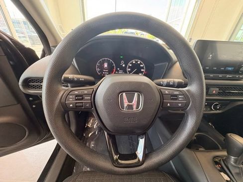 Used 2025 Honda HR-V LX image 19