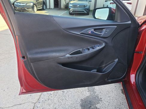 Used 2021 Chevrolet Malibu RS image 18