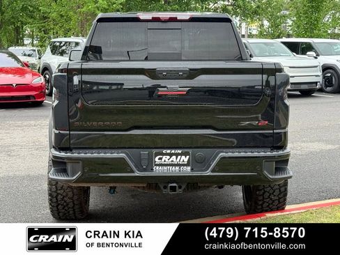 Used 2024 Chevrolet Silverado 1500 ZR2 w/ Technology Package AWD/4WD image 6