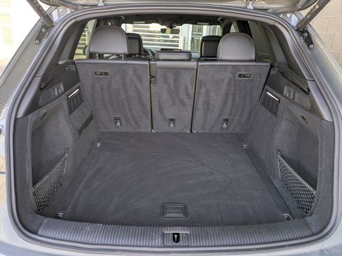 Certified 2025 Audi Q5 2.0T Premium w/ Convenience Plus Package image 26