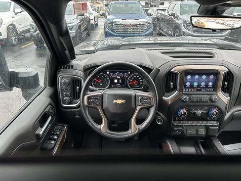 Used 2022 Chevrolet Silverado 3500 High Country w/ Technology Package image 23