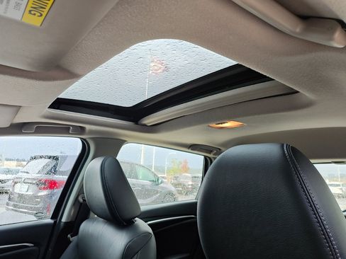 Used 2017 Honda Fit EX-L image 25