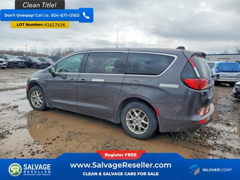 Used 2022 Chrysler Voyager LX FWD image 3