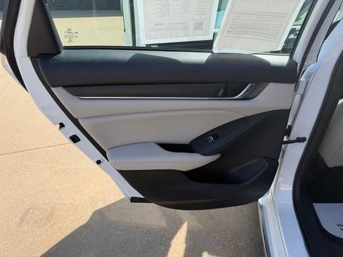 Used 2020 Honda Accord EX-L image 25