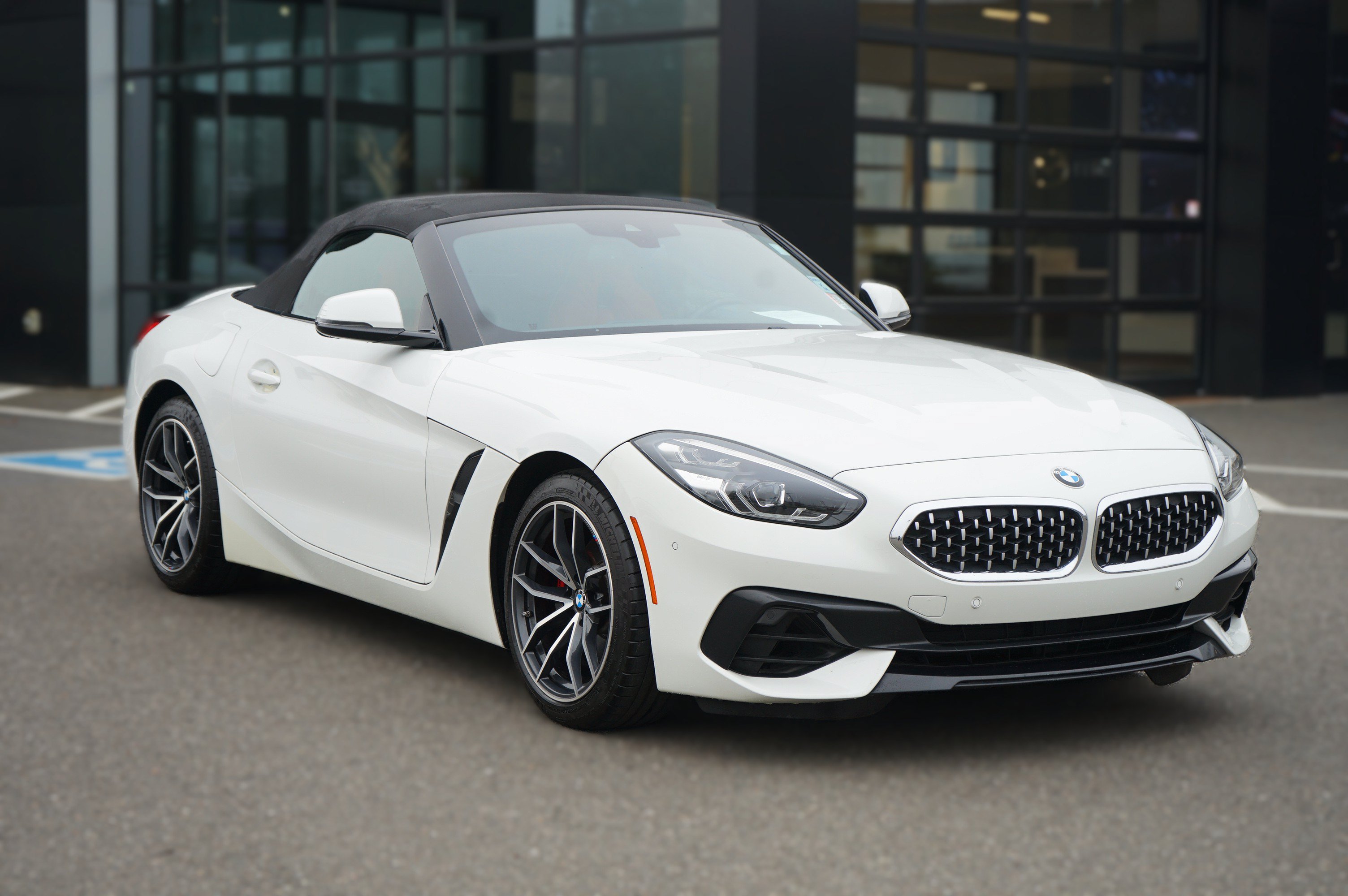 Used 2020 BMW Z4 sDrive30i w/ Convenience Package RWD image 1