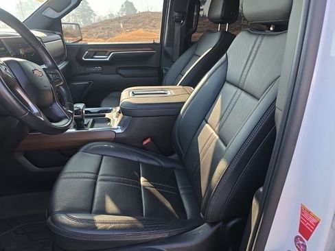 Used 2022 Chevrolet Silverado 1500 High Country image 27