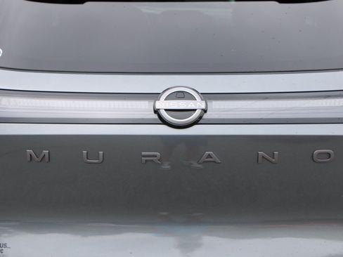 Used 2025 Nissan Murano SV FWD image 5