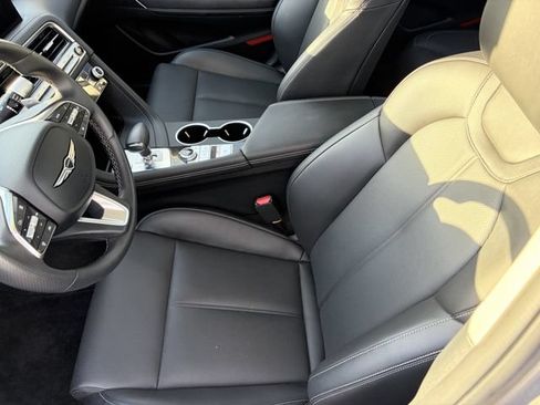 Used 2026 Genesis G70 2.5T AWD/4WD image 5