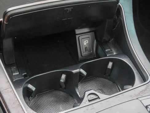 Used 2020 Mercedes-Benz GLC 43 AMG 4MATIC image 26