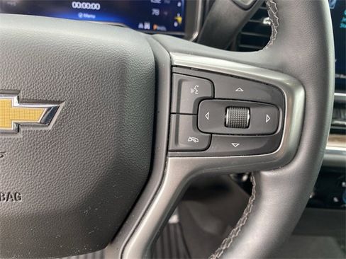 Used 2024 Chevrolet Silverado 1500 LT image 39