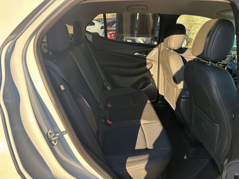 Used 2025 Buick Encore GX Preferred image 23