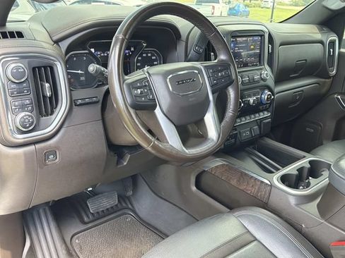 Used 2022 GMC Sierra 3500 Denali w/ Technology Package AWD/4WD image 16