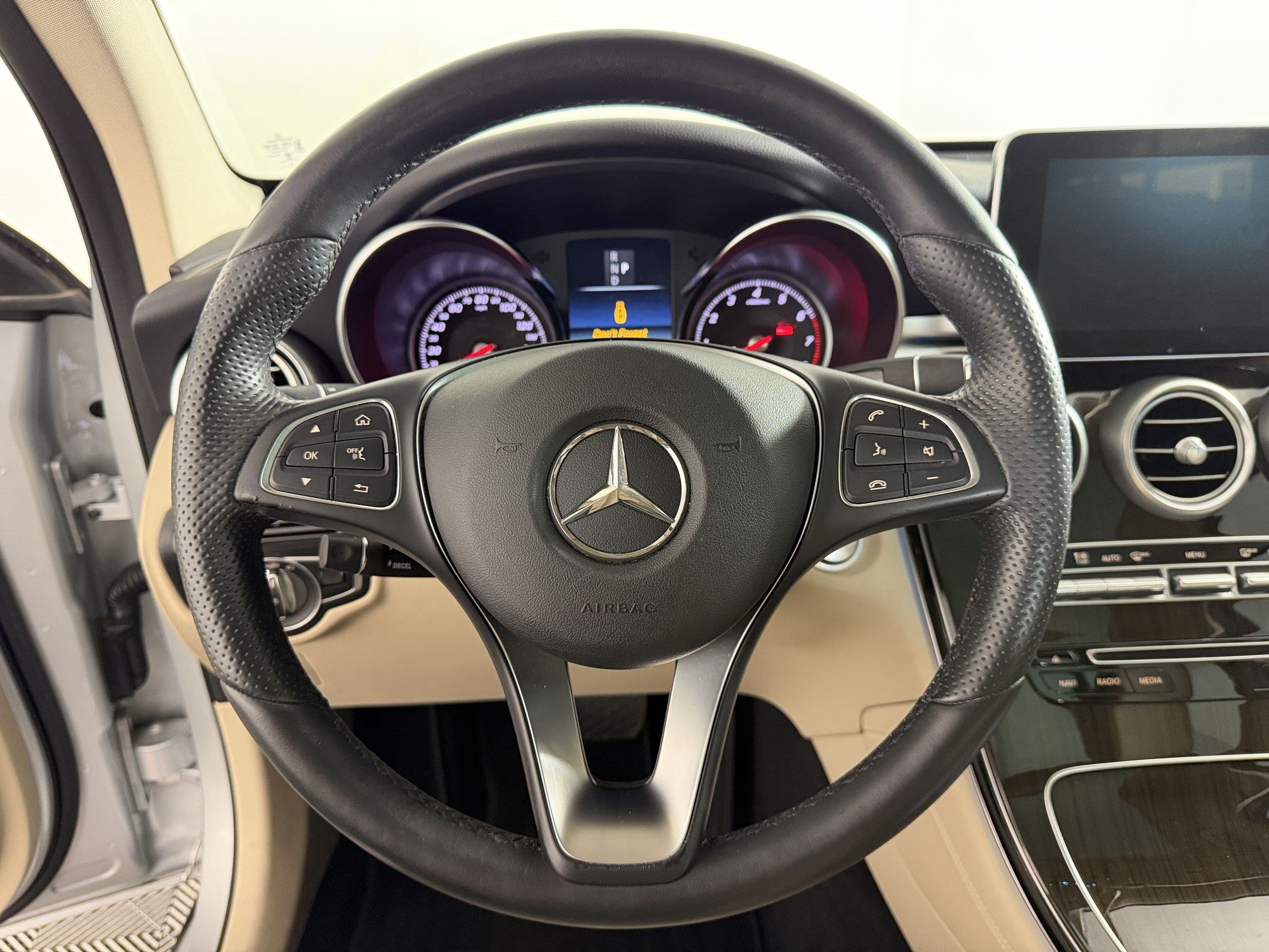Used 2017 Mercedes-Benz GLC 300 4MATIC image 11