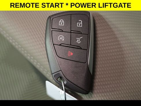 New 2026 Chevrolet Equinox LT w/ Convenience Package II FWD image 6
