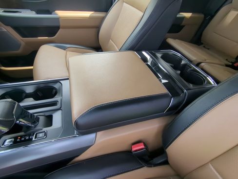 Used 2022 Ford F150 Lariat image 23