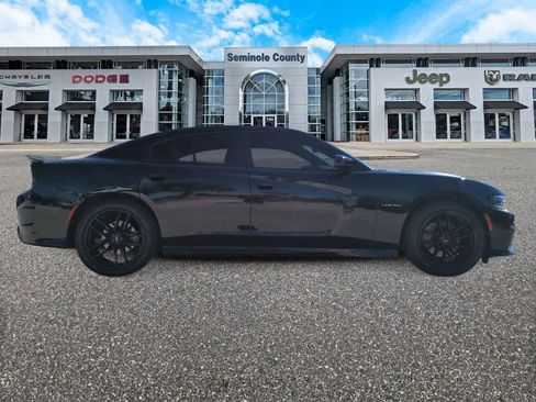 Used 2021 Dodge Charger R/T image 9