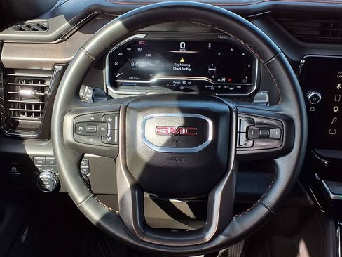 Used 2025 GMC Sierra 1500 AT4 w/ AT4 Premium Package AWD/4WD image 21